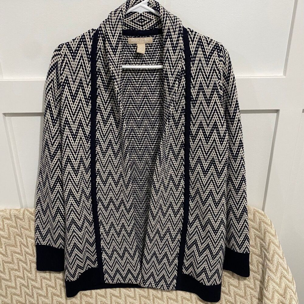 Banana Republic Women's Italian Yarn Chevron Wool Blend Cardigan Blue Size PS